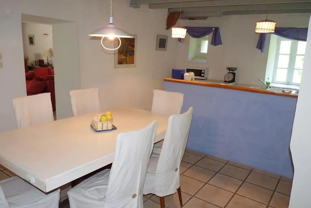 Authentique Presbytere Pour 6 Personnes Asperjoc 0*,  Francia